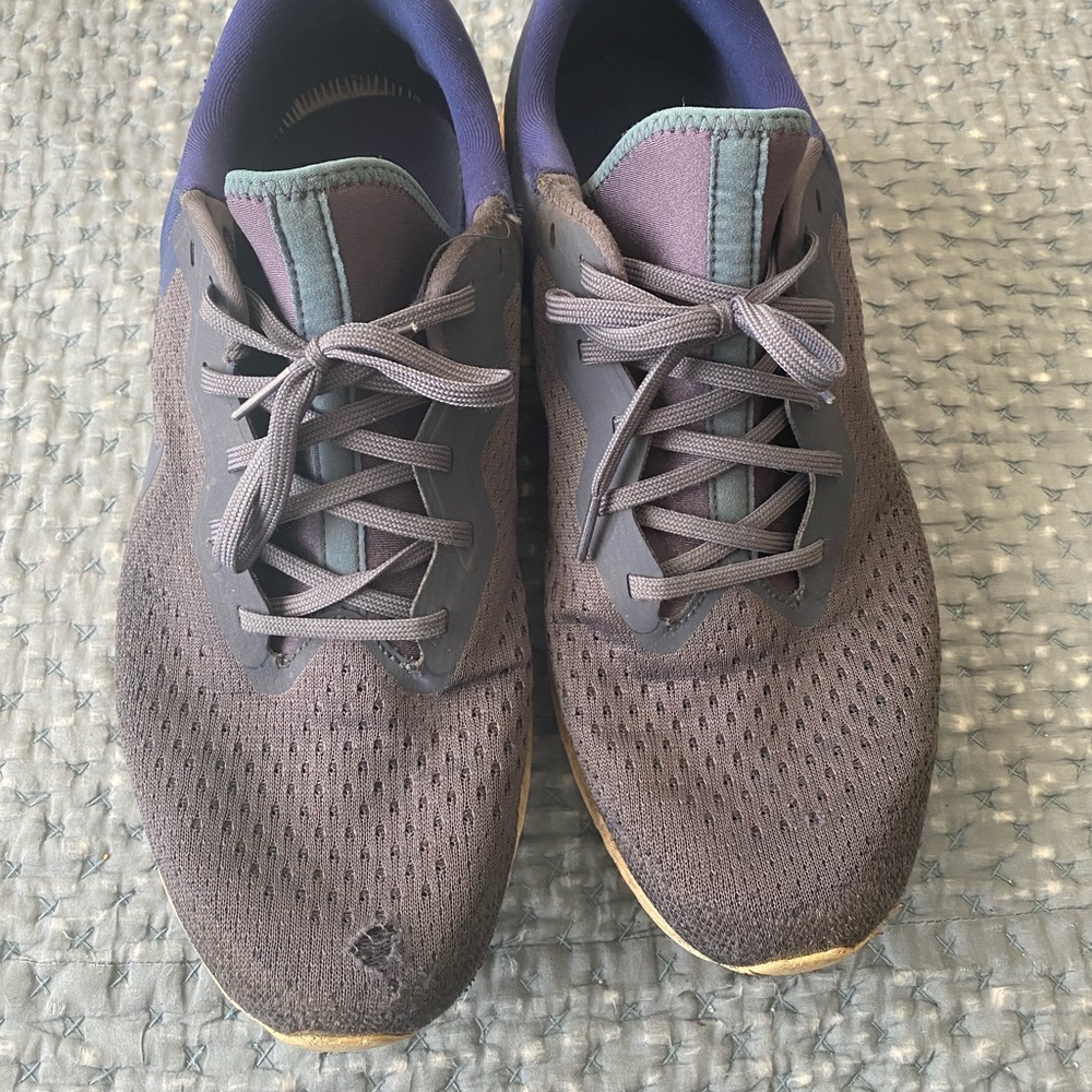 NIKE REACT RUNNING SHOES NAVY BLUE, WHITE, PINK